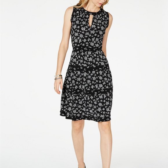 MICHAEL Michael Kors Dresses & Skirts - MICHAEL Michael Kors Wild Bouquet Tiered Dress